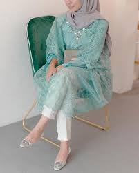 35 Model Gaun Pesta Untuk Wanita Hijab Yang Wajib Dimiliki Updated 2021 Bukareview