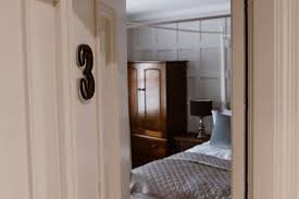 A yankee scout was on a long country road, looking for signs of forrest's cavalry. Our Story Kilmore Guest House