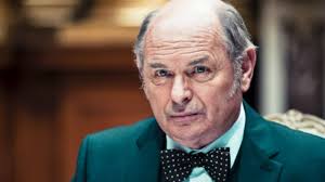 Mais que devient son fils sagamore ? Jean Francois Stevenin C Est Un Plaisir De Croiser Le Regard De Sagamore Dans Une Scene Series Tele 2 Semaines