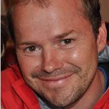 Neil Everett (@neildeeverett)