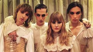 Ecco i måneskin e gli outfit maschili più incredibili della storia sono attori, cantanti e registi che, oltre al talento per l'arte, hanno in comune l'amore per il proprio. Zitti E Buoni A Sanremo Ce Stanno I Maneskin The Soundcheck