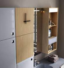 Occhio All Orologio Nella Linea Vivi E Addirittura Incorporato Nell Anta Del Mobile Grantour Grantourbagno Arredamento Bagno Mobile Bagno Bagni Moderni