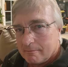 How to mount a Mach 3 to a pedalboard for easy access to controls and  outputs?