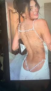 Celebrity Influencer Sav Demers Cum Tribute - Porn - EroMe