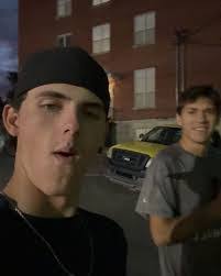 Andrew Huckaby's Instagram, Twitter & Facebook