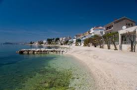 Der beliebteste strand in split ist der sandstrand bacvice, aber es gibt auch andere tolle strände in split wie z.b kasuni und kastelet auf. Podstrana Kroatien Reisefuhrer Kroati De