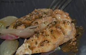Couvrir, mettre a mijoter 30 mn.oter le poulet puis réserver dans un plat de service. Poulet Au Vinaigre Et Aux Echalotes Maman Ca Deborde