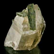 Quartz crystal, the stable low temperature form of silica, begins its life from a hot mineral rich vapor or if the dust is composed of another mineral such as chlorite, the phantom will appear to be green. 2 9 Deep Green Epidote Crystals On Through Clear Quartz Crystal Brazil For Sale This Specimen Features A Lovely Combination Of A Gem Clear