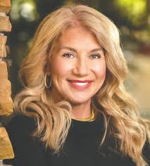 Jennifer Gumerson's Instagram, Twitter & Facebook