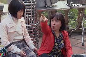 Phim hương vị tình thân câu chuyện kể về cuộc sống tình yêu của những con người trẻ đầy hấp dẫn bởi những tình huống được đưa lên cao trào khiến người xem tò mò. Ná»¯ Nghá»‡ SÄ© Vai Ba Máº¹ Cay Nghiá»‡t Nháº¥t Phim HÆ°Æ¡ng Vá»‹ Tinh Than 2sao