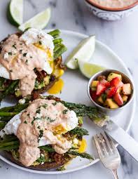 What the heck is that white, gooey. What S That Weird White String Inside A Raw Egg Behold The Chalaza Huffpost Life