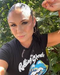 Rachel Einhorn's Instagram, Twitter & Facebook