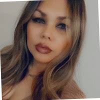 Tanya Fay's Instagram, Twitter & Facebook