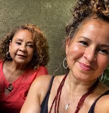 Lisa Speights's Instagram, Twitter & Facebook