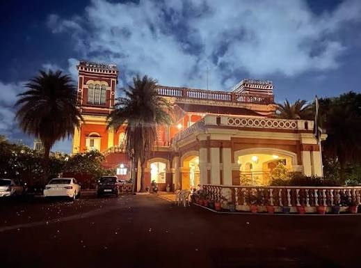 It was a Pleasure being at AMIR MAHAL PALACE, the Ancestral Home of the Prince of Arcot ,in Chennai for a book launch .✨✨ It was Lovely Meeting the Prince Of Arcot