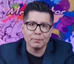 El motivo del que México sea tan flop en la música y entretenimiento es que  se boicotean a ustedes mismos. Danna Paola tiene una buena voz y es querida  en España y