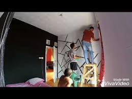 Jika merasa warna pink terlalu mengintimidasi ruangan kamar, dapat mensiasati dengan memilih warna perabotan kamar yang lebih deep, seperti warna hitam, coklat atau navy. Tutorial Cat Kamar Hitam Putih Keren Youtube