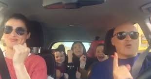 L'attrice ha recentemente confessato in delle interviste per io donna e vanity fair di avere i pensieri altrove, non pensava ad una gravidanza ma non avrebbe mai abortito e questo è un regalo anche per. Luisa Ranieri E Luca Zingaretti Ballano Rolls Royce Rds 100 Grandi Successi