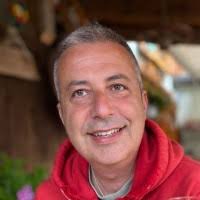 500+ "Stracuzzi" profiles