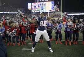 Martellus bennett held nothing back in a candid twitter thread he posted late tuesday evening discussing his time in the nfl and the league's racial dynamics. Bennett Defines His Own Patriot Way En Route To Super Bowl Arab News