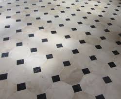 Conseil décoration pierre de bourgogne , couleur pierre de bourgogne , décor. Dalle Et Dallage En Pierre De Bourgogne Pour Sols Interieur Et Exterieur Terrasse Et Plage De Piscine