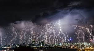 11 Insane Images Of Lightning Over Johannesburg Johannesburg Africa Nature Africa