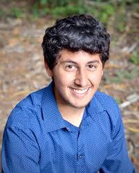 Derrick Wilder's Instagram, Twitter & Facebook