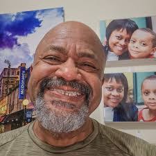 Dan Daub's Instagram, Twitter & Facebook