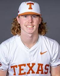 Dustin Spencer's Instagram, Twitter & Facebook