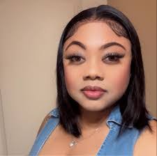 Letitia Hunt's Instagram, Twitter & Facebook