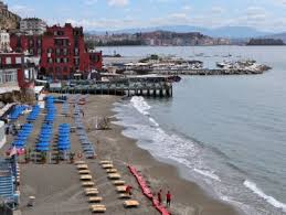 Neapel insel, langer strand, kalifornien. Napoli Panorama Di Bagno Elena Da Via Posillipo Fototapete Fototapeten Horizont Aussen Cloud Myloview De