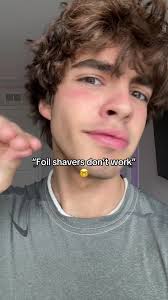 Dylan Latham Foil Shaver