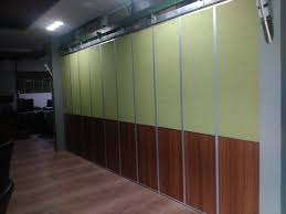 Partisi geser yang sangat mudah dan praktis juga fleksibel digunakan untuk memenuhi kebutuhan pembagian / penyekat ruangan anda partisi ruangan type pvc type pintu lipat pireki yang satu ini, merupakan solusi penyekat ruangan dengan anggaran minimum, dapat diaplikasikan pada ruangan sekolah, tempat ibadah, kantor, dan lain sebagainya Toko Partisi Geser Di Indonesia Pintu Partisi Geser Lipat Jakarta Movable Wall
