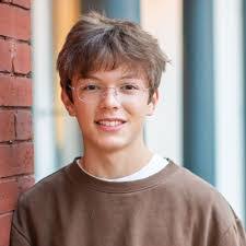 Collin Burgess's Instagram, Twitter & Facebook