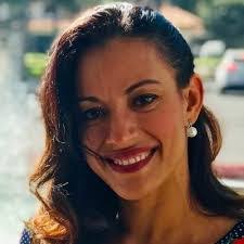 Kristen Pappas's Instagram, Twitter & Facebook