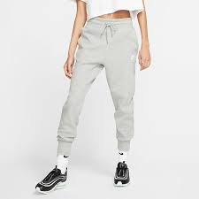 With sweat suits for women picks ranging from retro side stripes to the modern tracksuit sets, you can never go wrong with these selections. Find Women S Tracksuits Nike Gb