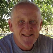 Profile of Simon McKenzie — EducationHQ