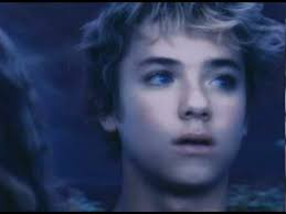 This Is So Sweet It Makes Me Want To Cry I Love To Watch Peter S Eyes When Wendy Kisses Him 3 Peter And Wendy Jeremy Sumpter Peter Pan Peter Pan