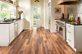 Mettre du parquet dans la cuisine c'est possible avec notre parquet de vinyle résistant à l'eau. Choix Du Plancher De La Cuisine Quel Revetement Privilegier