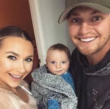 We are a new fencing business with a combined professional experience of 15  years. Fencing we do include: