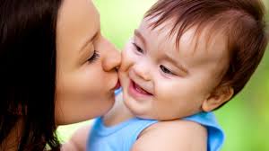 De ce bebeluşii sunt atât de neputincioşi? FOTO