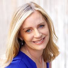 Kelly Mast's Instagram, Twitter & Facebook