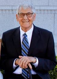 Sandra Neff's Instagram, Twitter & Facebook