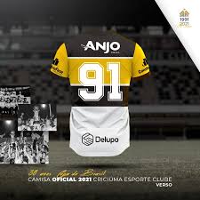 O jogador posou para fotos segurando o manto alvinegro após a sua vitória verde e amarela por 2. Criciuma Apresenta Nova Camisa Alusiva Ao Titulo Da Copa Do Brasil De 1991 Noticias Terceiro Tempo