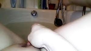 Teens ficken in der badewanne. Badewanne Sex Videos Und Porno Filme