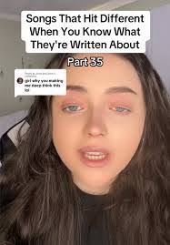 Jennifer Mairs's Instagram, Twitter & Facebook