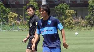 Cầu thủ này đã mang về quả phạt đền cho đội nhà ở phút 67. Tuáº¥n Anh Tai Xuáº¥t Trong Mau Ao Yokohama Fc Sau 77 Ngay