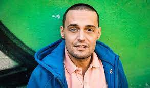 В молодости гуф вместе с родителями жил в китае. Guf Aleksej Dolmatov Biografiya Foto Lichnaya Zhizn Zhena I Deti Rost I Ves Slushat Pesni Onlajn 2021 Uznaj Vsyo