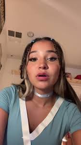 IM DRESSED LIKE THIS FOR A PODCAST AHAHHAHHABSJCKIDS