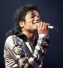 December,1977- Michael & Joe go to a meeting with Ron Alexenburg, President  of Epic Records to ask for complete artistic freedom for the next Jacksons  ' album. Alexenburg agrees, appointing two executive